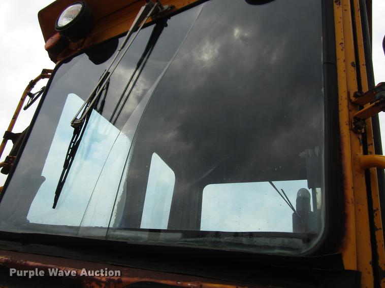 image for item EU9615 1985 John Deere 770AH motor grader