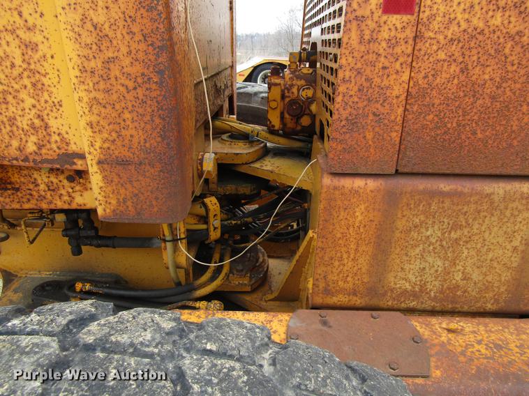 image for item EU9615 1985 John Deere 770AH motor grader