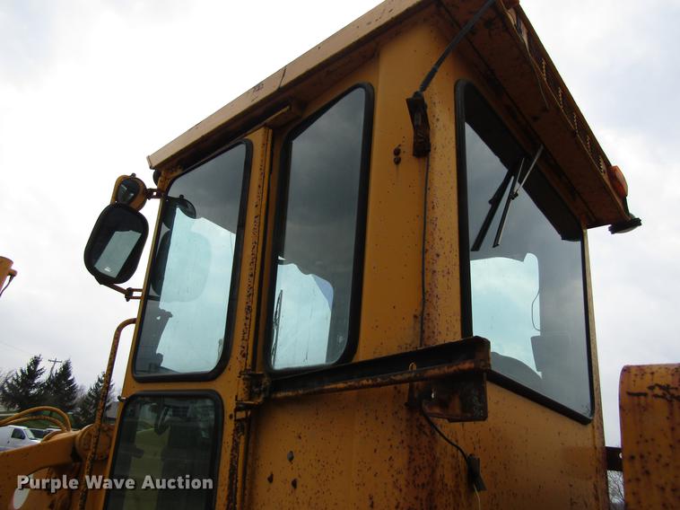 image for item EU9615 1985 John Deere 770AH motor grader