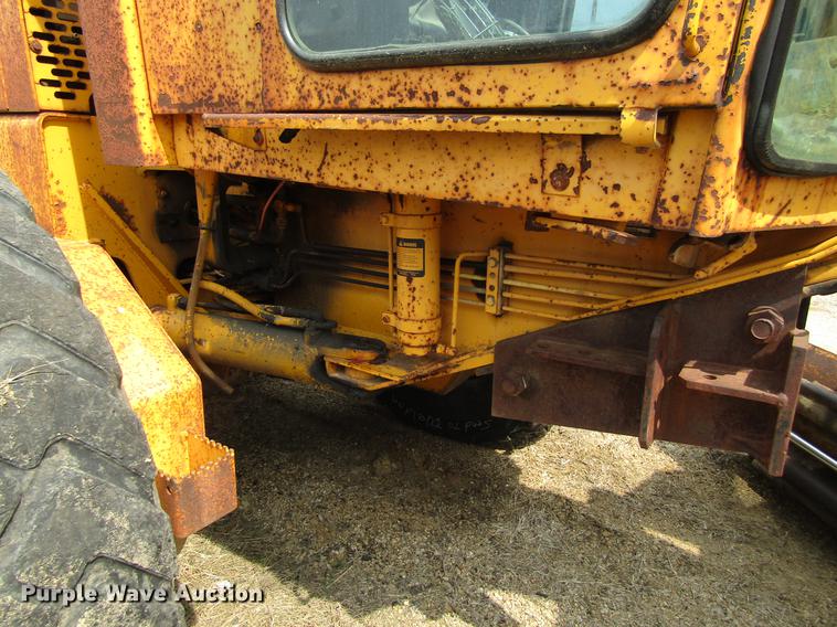 image for item EU9615 1985 John Deere 770AH motor grader