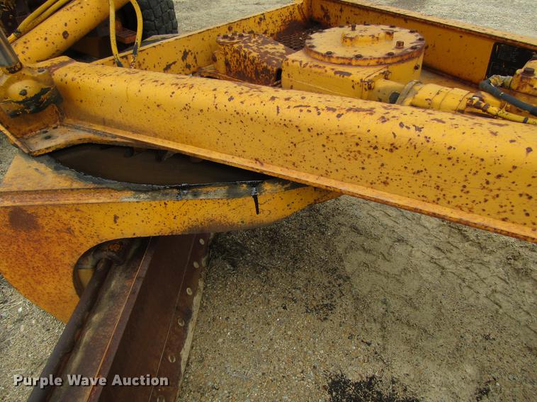 image for item EU9615 1985 John Deere 770AH motor grader