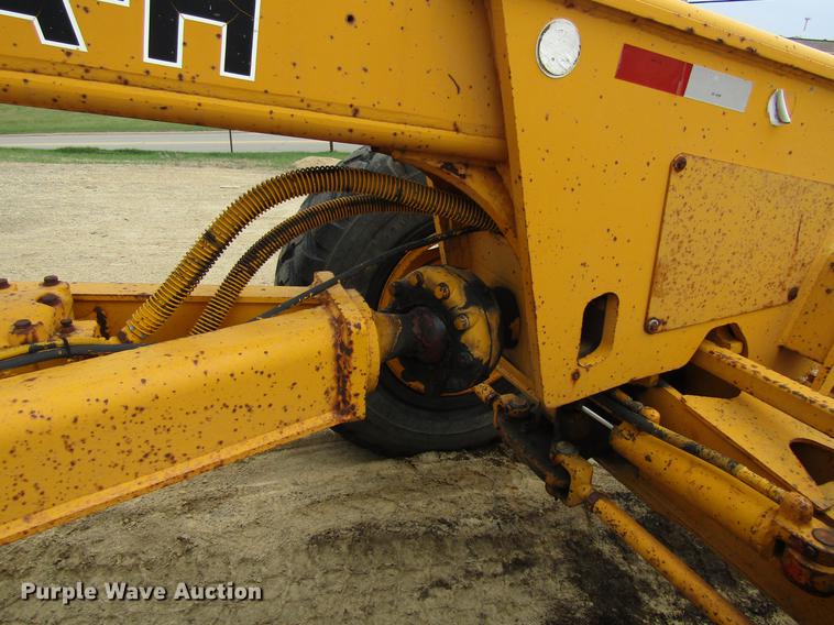 image for item EU9615 1985 John Deere 770AH motor grader