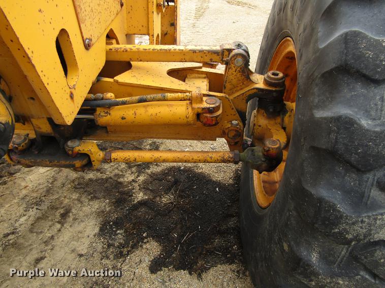 image for item EU9615 1985 John Deere 770AH motor grader