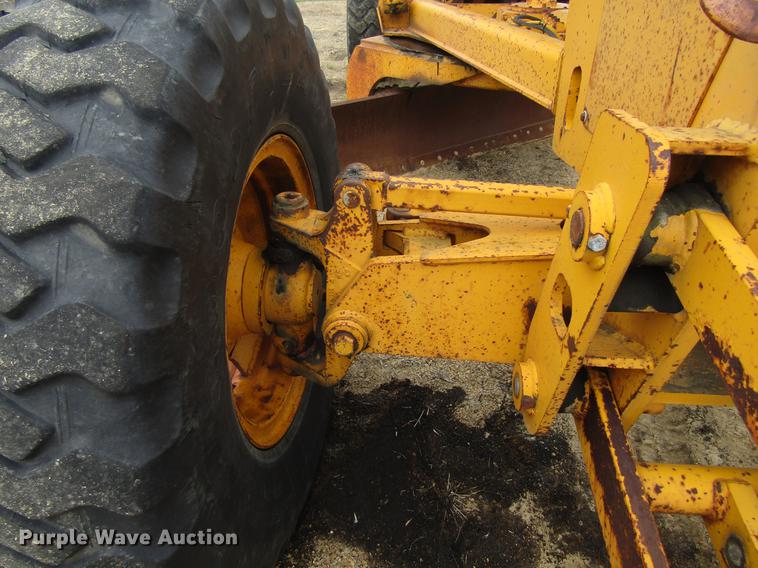 image for item EU9615 1985 John Deere 770AH motor grader