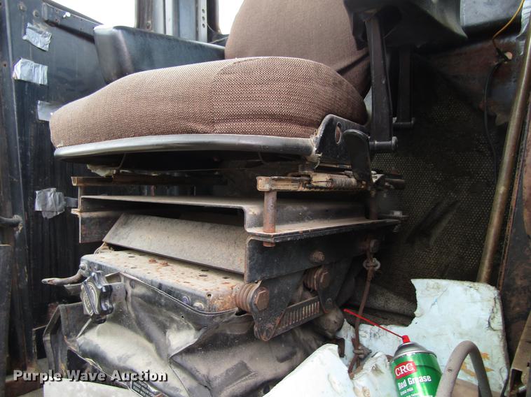 image for item EU9615 1985 John Deere 770AH motor grader