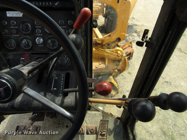 image for item EU9615 1985 John Deere 770AH motor grader