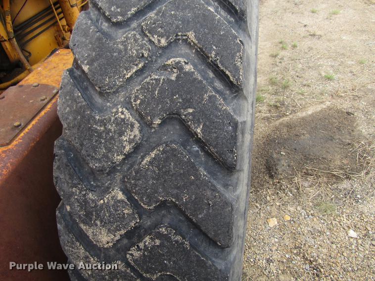 image for item EU9615 1985 John Deere 770AH motor grader