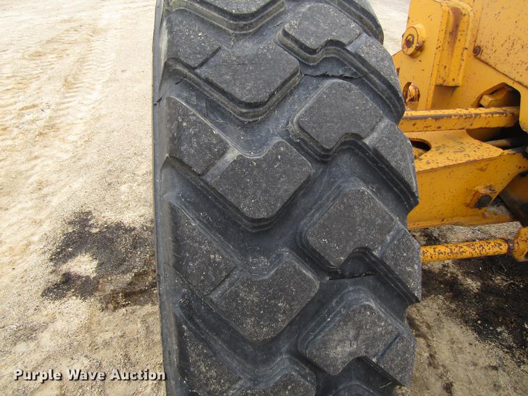 image for item EU9615 1985 John Deere 770AH motor grader