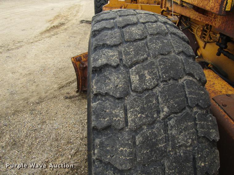 image for item EU9615 1985 John Deere 770AH motor grader