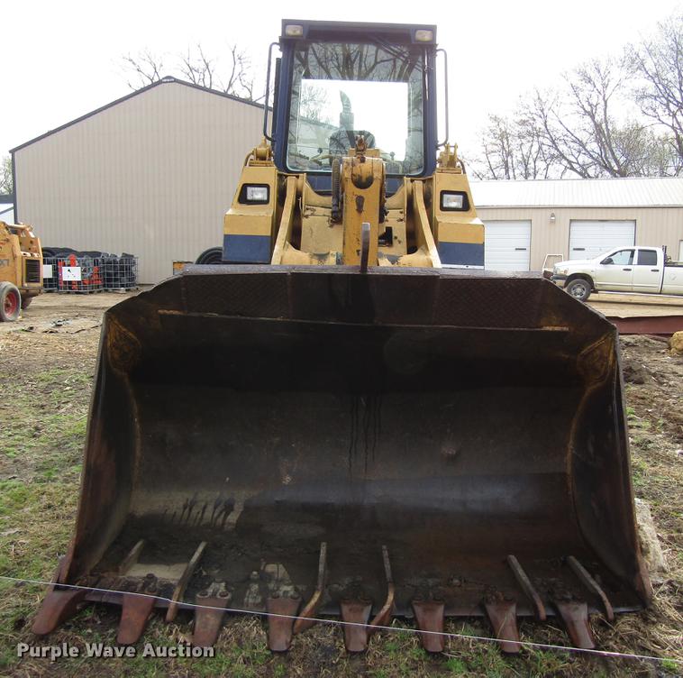 image for item EU9625 1990 Komatsu D66S-1 track loader