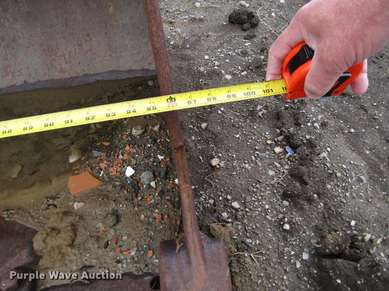 image for item EU9627 1982 Caterpillar 963 LGP track loader