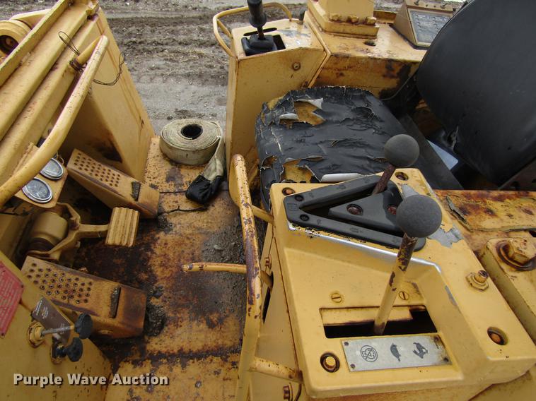 image for item EU9627 1982 Caterpillar 963 LGP track loader