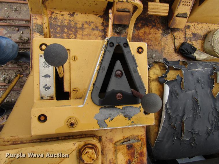 image for item EU9627 1982 Caterpillar 963 LGP track loader