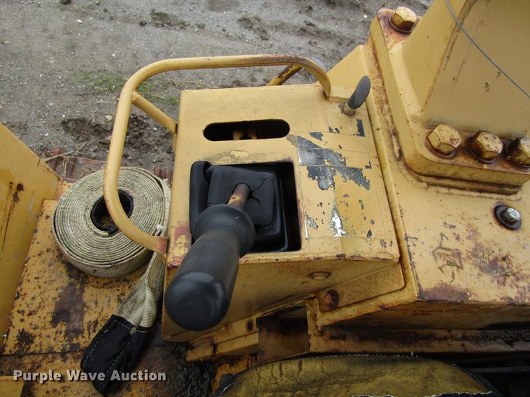 image for item EU9627 1982 Caterpillar 963 LGP track loader