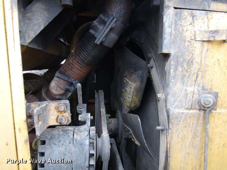 image for item EU9627 1982 Caterpillar 963 LGP track loader