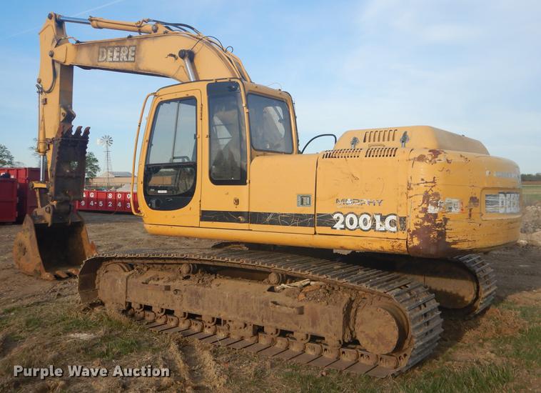 image for item FH9252 1997 John Deere 200LC excavator
