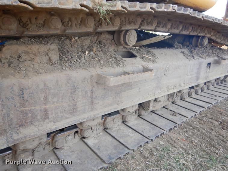 image for item FH9252 1997 John Deere 200LC excavator