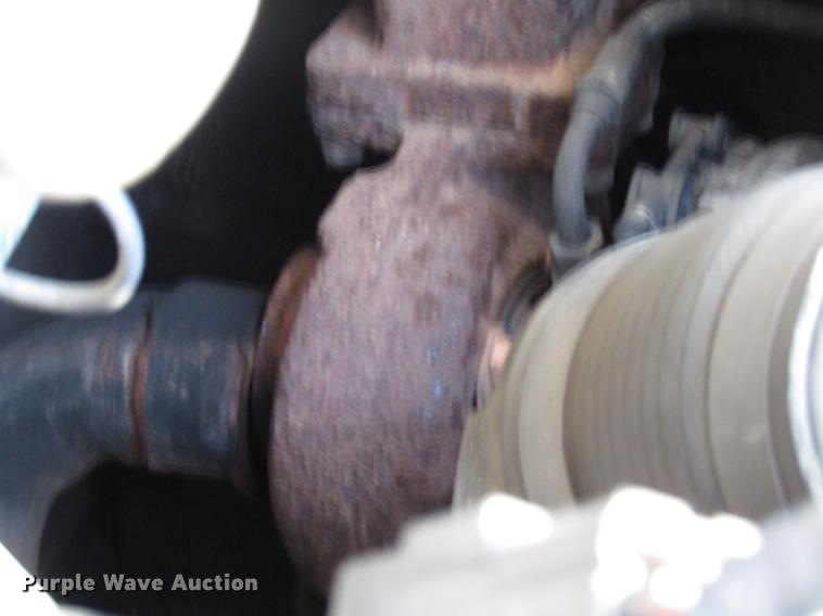 image for item FJ9626 1994 Ford F700 oil distributor truck