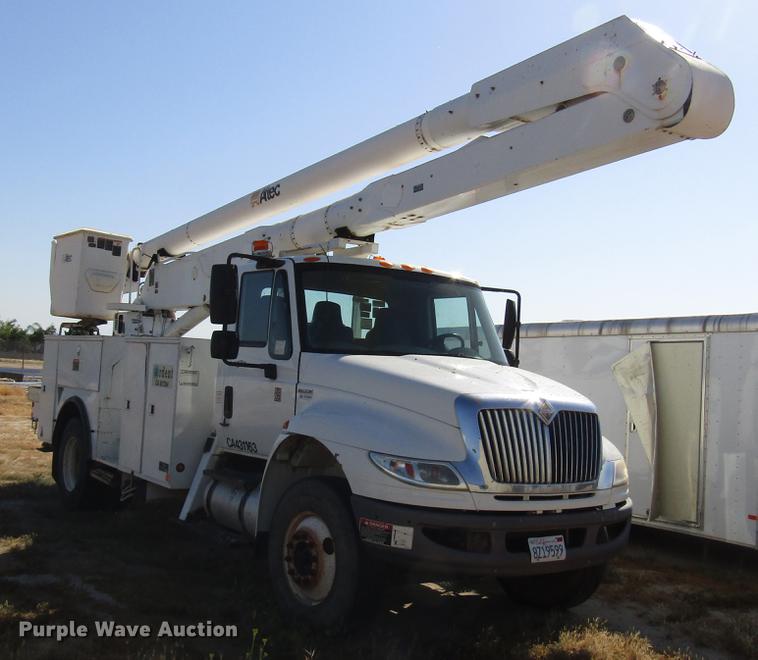 image for item FJ9672 2009 International DuraStar 4300 bucket truck