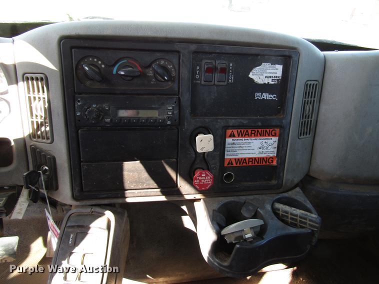 image for item FJ9672 2009 International DuraStar 4300 bucket truck