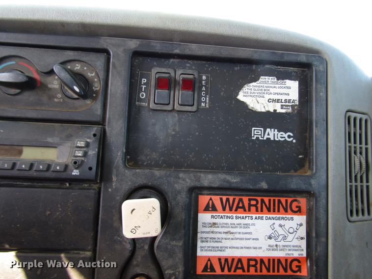 image for item FJ9672 2009 International DuraStar 4300 bucket truck