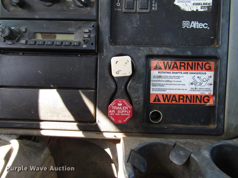 image for item FJ9672 2009 International DuraStar 4300 bucket truck