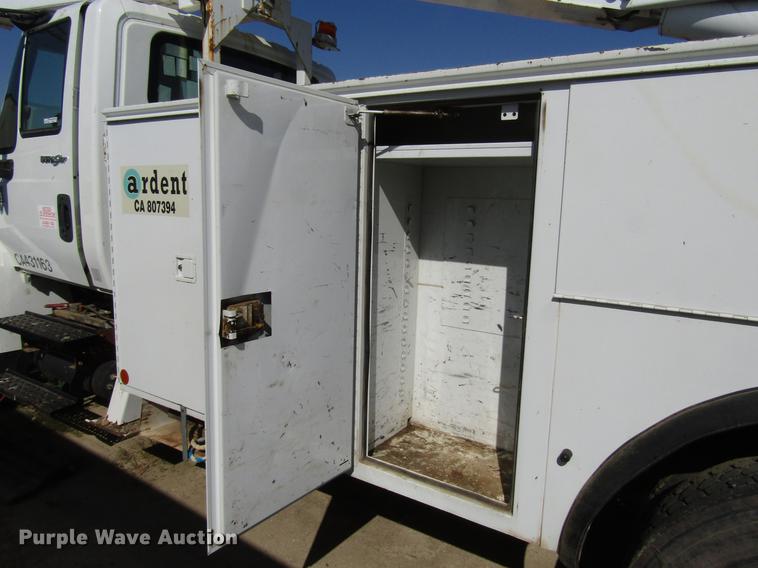 image for item FJ9672 2009 International DuraStar 4300 bucket truck