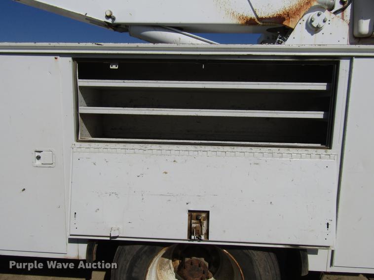 image for item FJ9672 2009 International DuraStar 4300 bucket truck