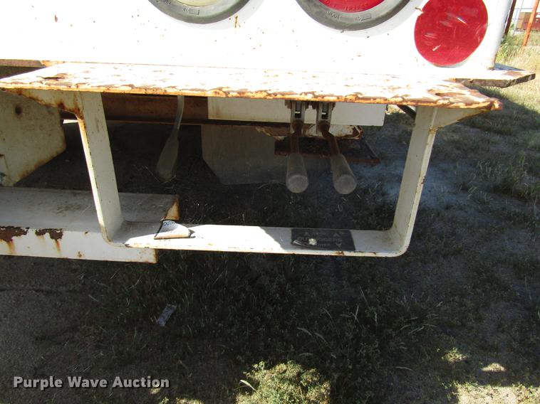 image for item FJ9672 2009 International DuraStar 4300 bucket truck