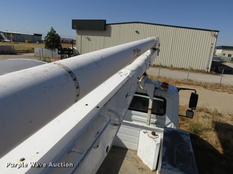 image for item FJ9672 2009 International DuraStar 4300 bucket truck