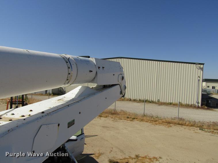 image for item FJ9672 2009 International DuraStar 4300 bucket truck