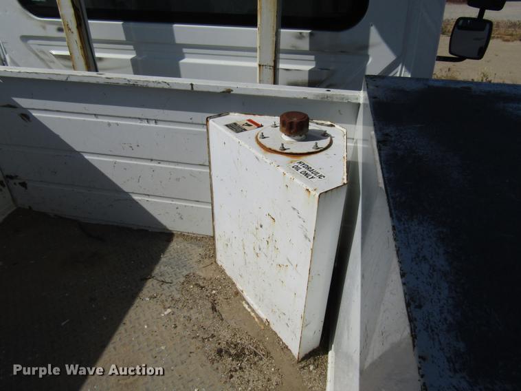 image for item FJ9672 2009 International DuraStar 4300 bucket truck