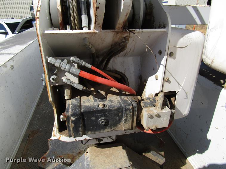 image for item FJ9672 2009 International DuraStar 4300 bucket truck