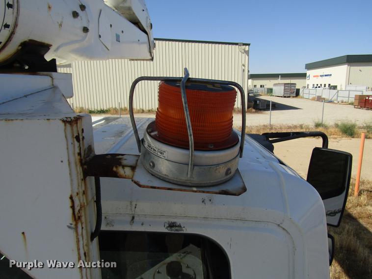 image for item FJ9672 2009 International DuraStar 4300 bucket truck