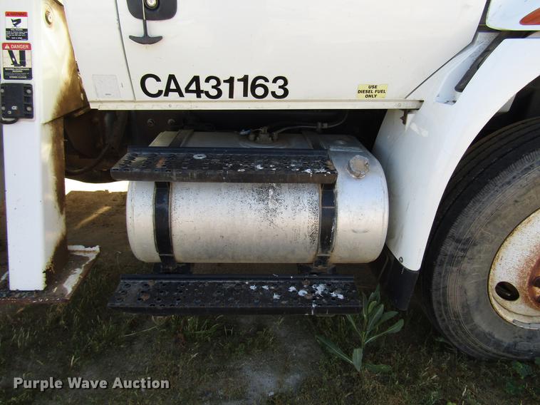 image for item FJ9672 2009 International DuraStar 4300 bucket truck