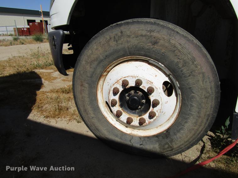 image for item FJ9672 2009 International DuraStar 4300 bucket truck