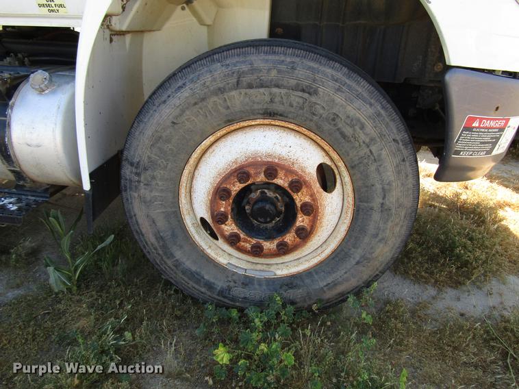 image for item FJ9672 2009 International DuraStar 4300 bucket truck