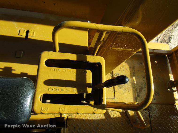 image for item FJ9674 1971 Caterpillar D8H dozer
