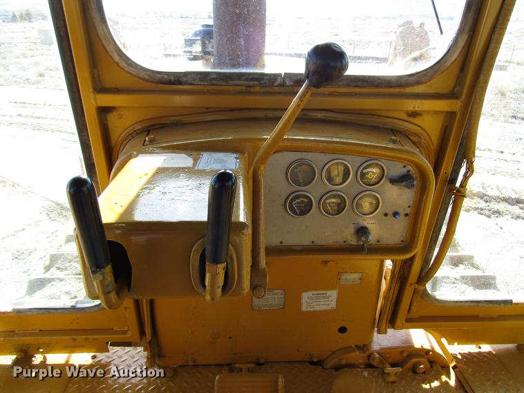 image for item FJ9674 1971 Caterpillar D8H dozer