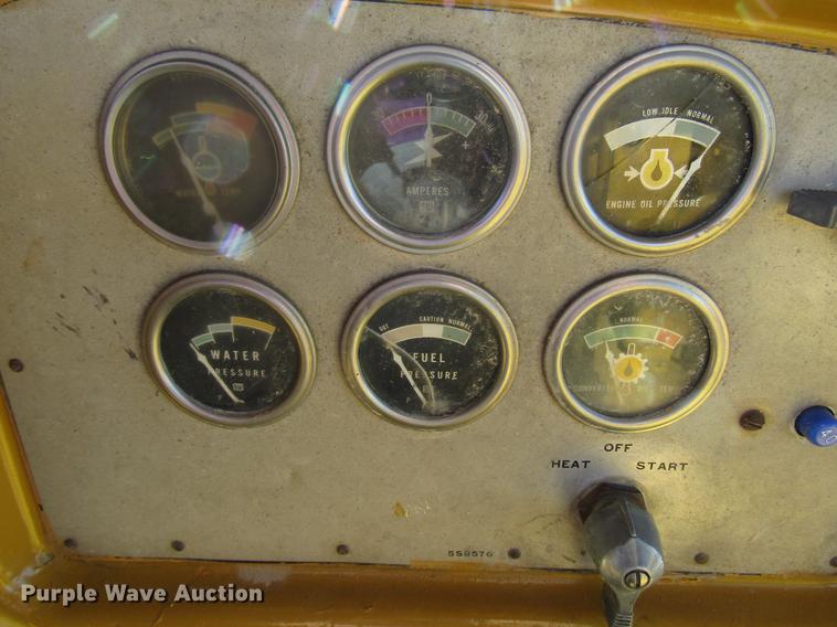 image for item FJ9674 1971 Caterpillar D8H dozer