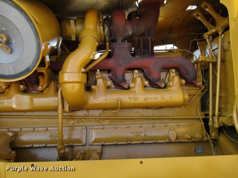 image for item FJ9674 1971 Caterpillar D8H dozer
