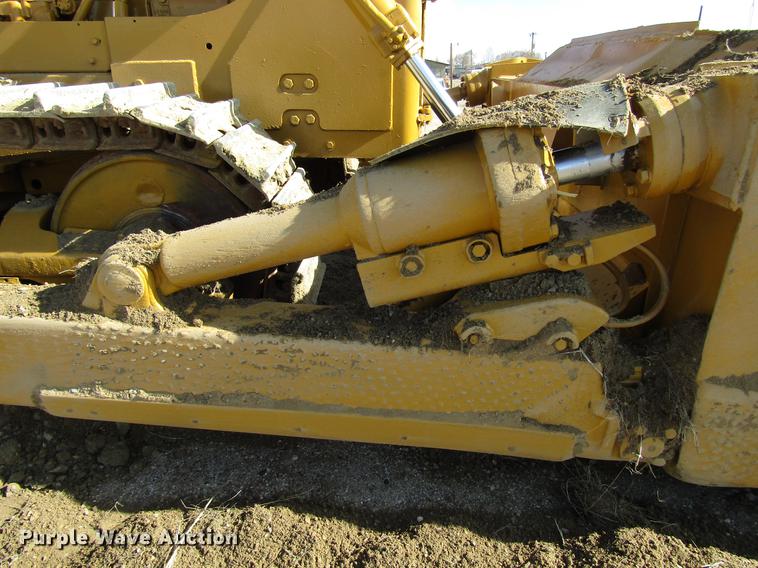 image for item FJ9674 1971 Caterpillar D8H dozer