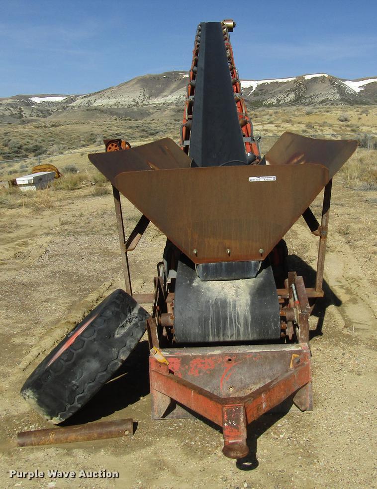 image for item FJ9675 Finlay 524 stacking conveyor