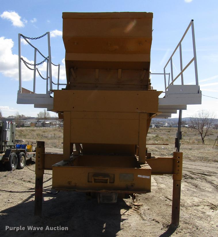 image for item FJ9676 Cedarapids crushing plant