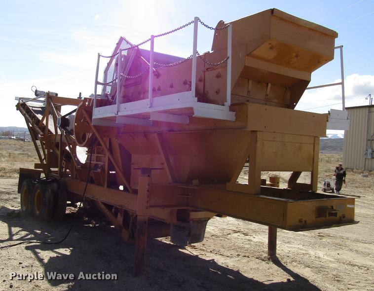 image for item FJ9676 Cedarapids crushing plant