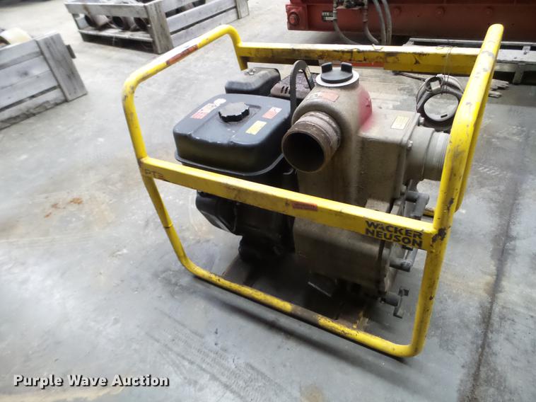 image for item FM9269 Wacker Neuson water pump