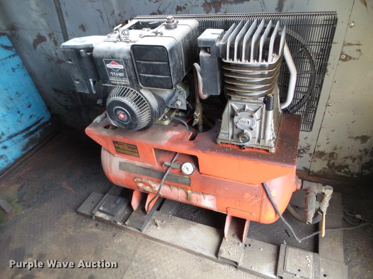 image for item FM9273 1991 Ford F700 service truck