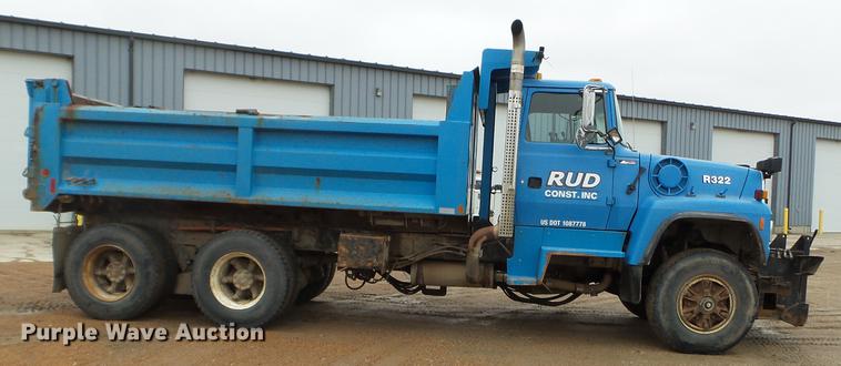 image for item FM9274 1997 Ford LTA9000 dump truck