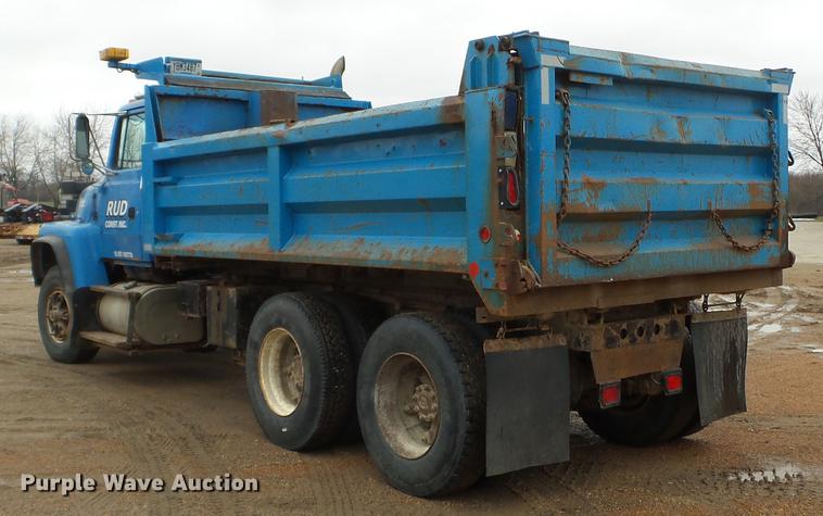 image for item FM9274 1997 Ford LTA9000 dump truck