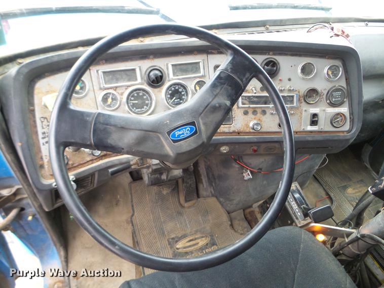 image for item FM9274 1997 Ford LTA9000 dump truck